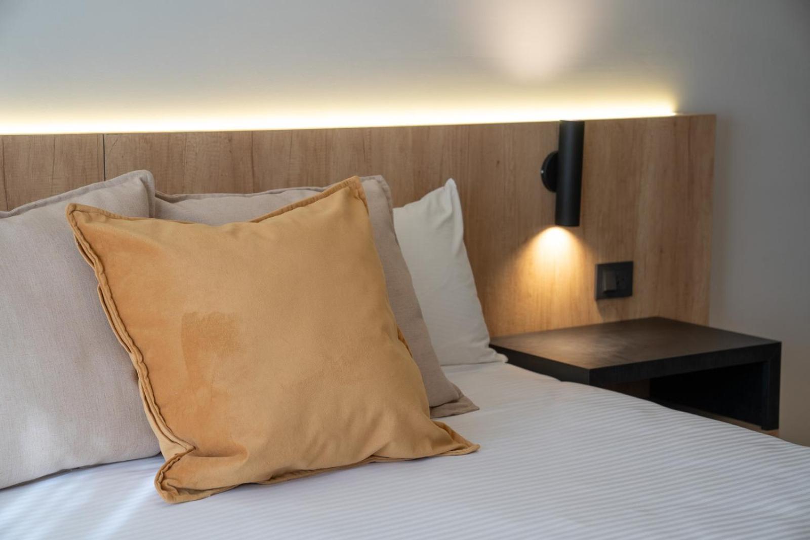 Urbana Suites Mendoza Extérieur photo