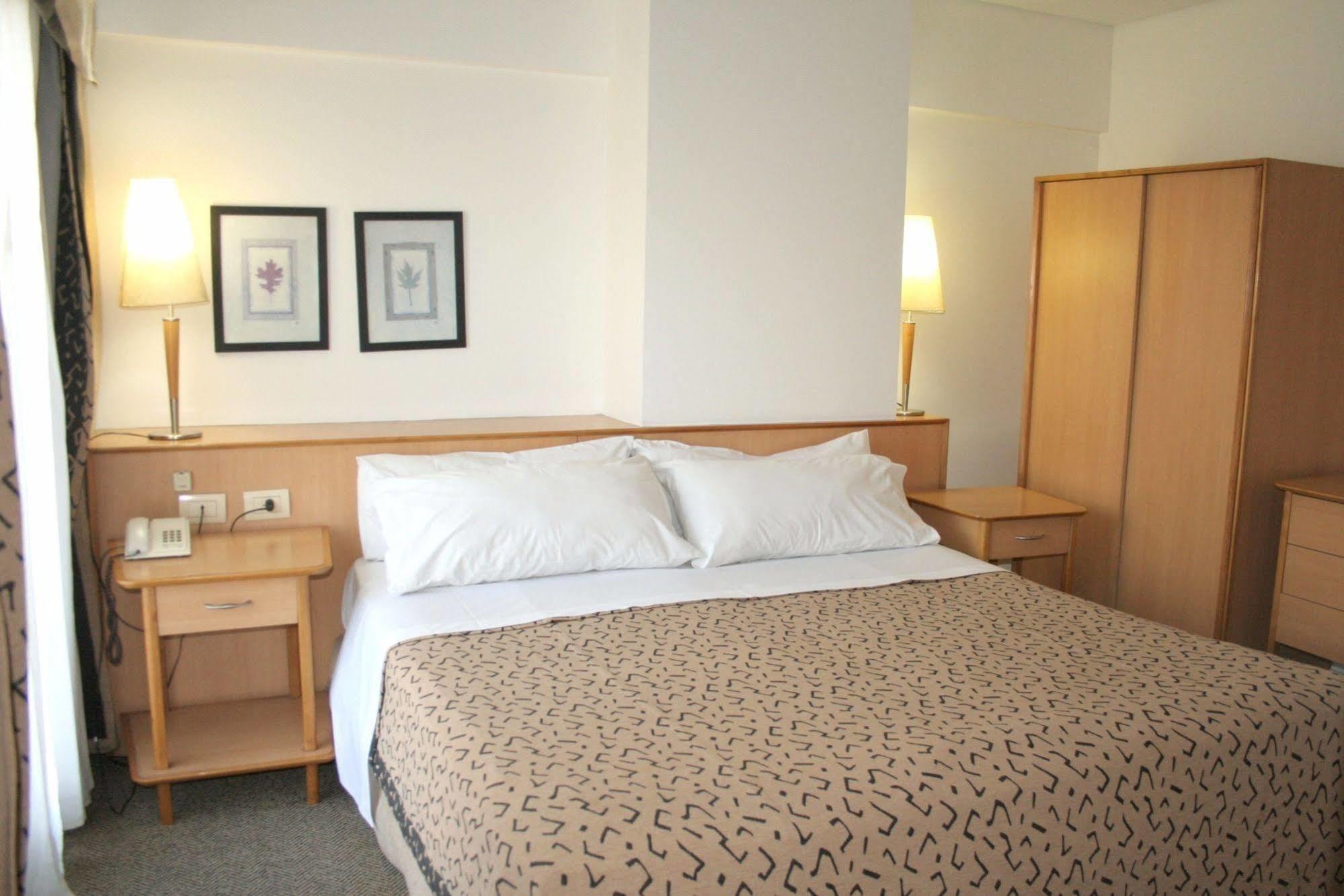 Urbana Suites Mendoza Extérieur photo
